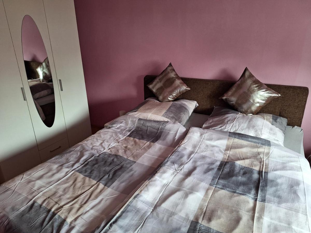 Privatunterkunft, Ferienwohnung, Monteurswohnung Bottrop Zewnętrze zdjęcie
